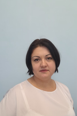 Воспитатель Комлева Ирина Николаевна Воспитатель Комлева Ирина Николаевна